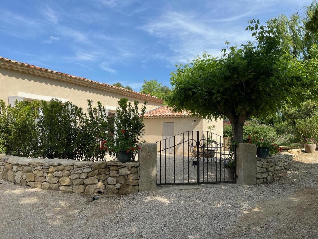 Villa Bastide Provencale Cadenet Exterior foto