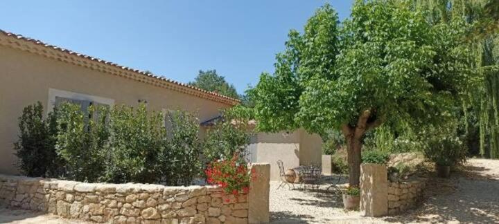 Villa Bastide Provencale Cadenet Exterior foto